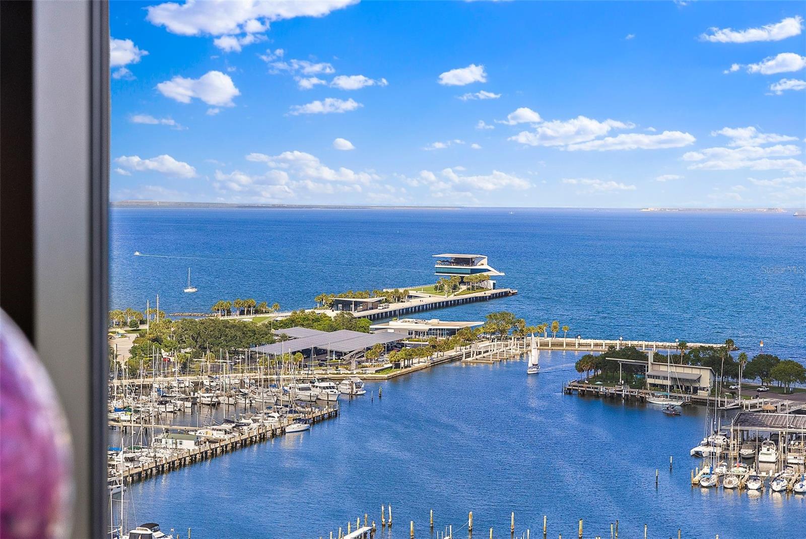 1 BEACH DRIVE SE Unit: 1904