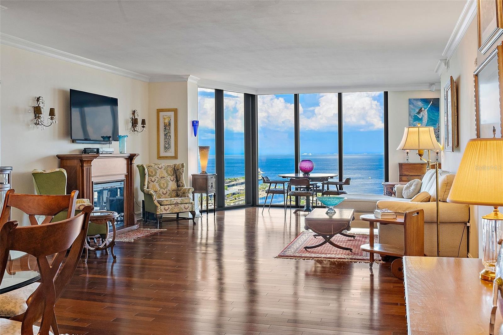1 BEACH DRIVE SE Unit: 1904