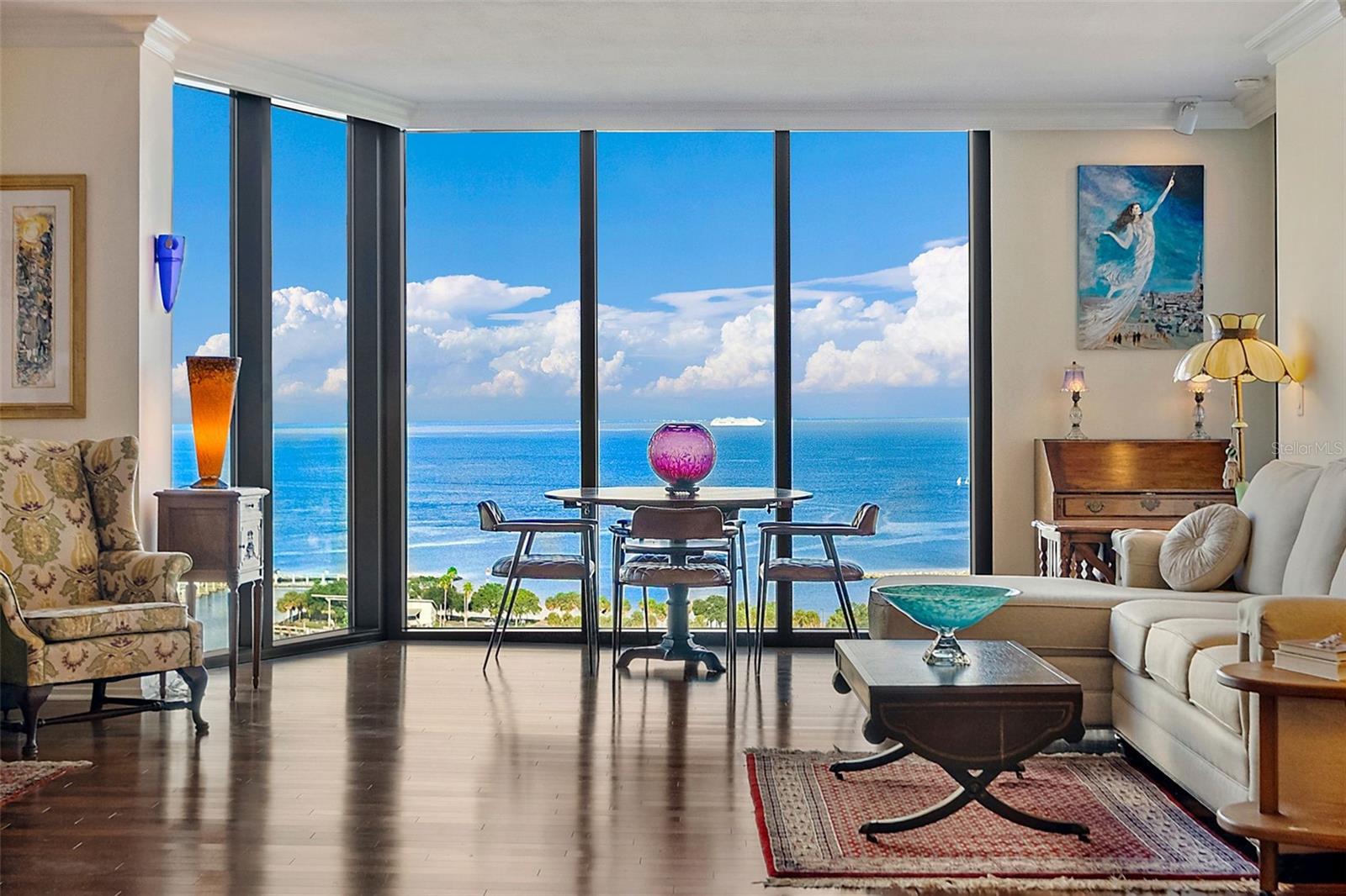 1 BEACH DRIVE SE Unit: 1904