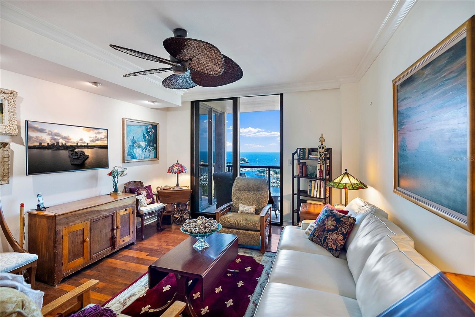 1 BEACH DRIVE SE Unit: 1904