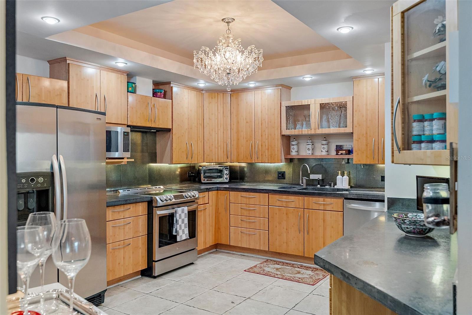 1 BEACH DRIVE SE Unit: 1904