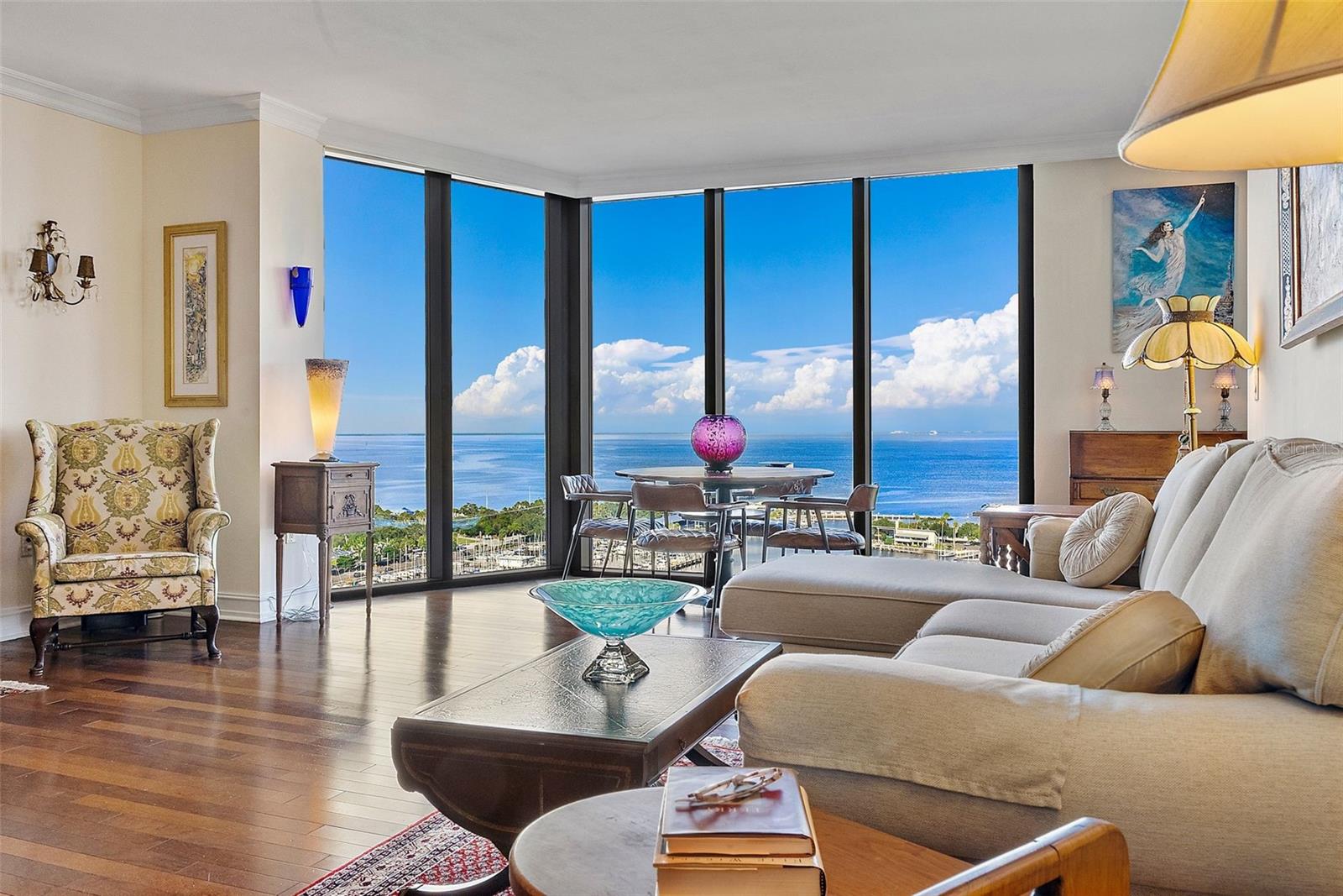 1 BEACH DRIVE SE Unit: 1904