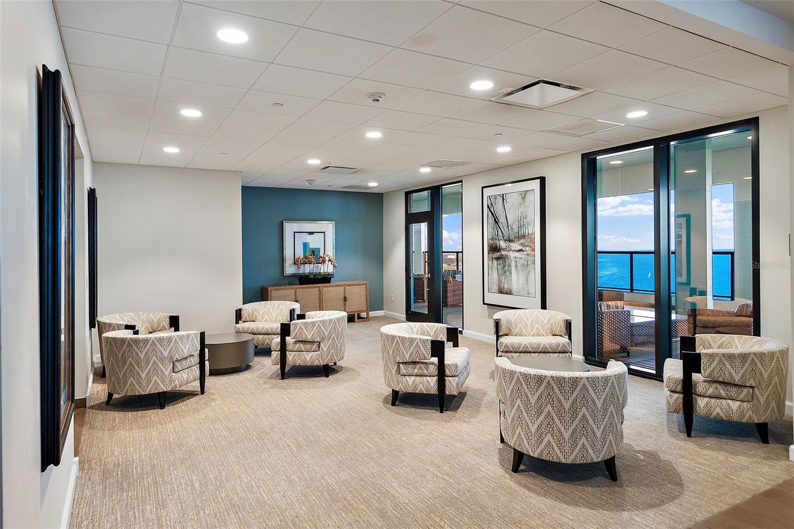 1 BEACH DRIVE SE Unit: 1904