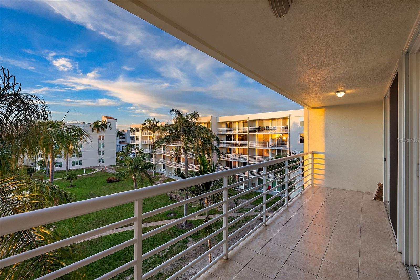 6061 BAHIA DEL MAR CIRCLE Unit: 446