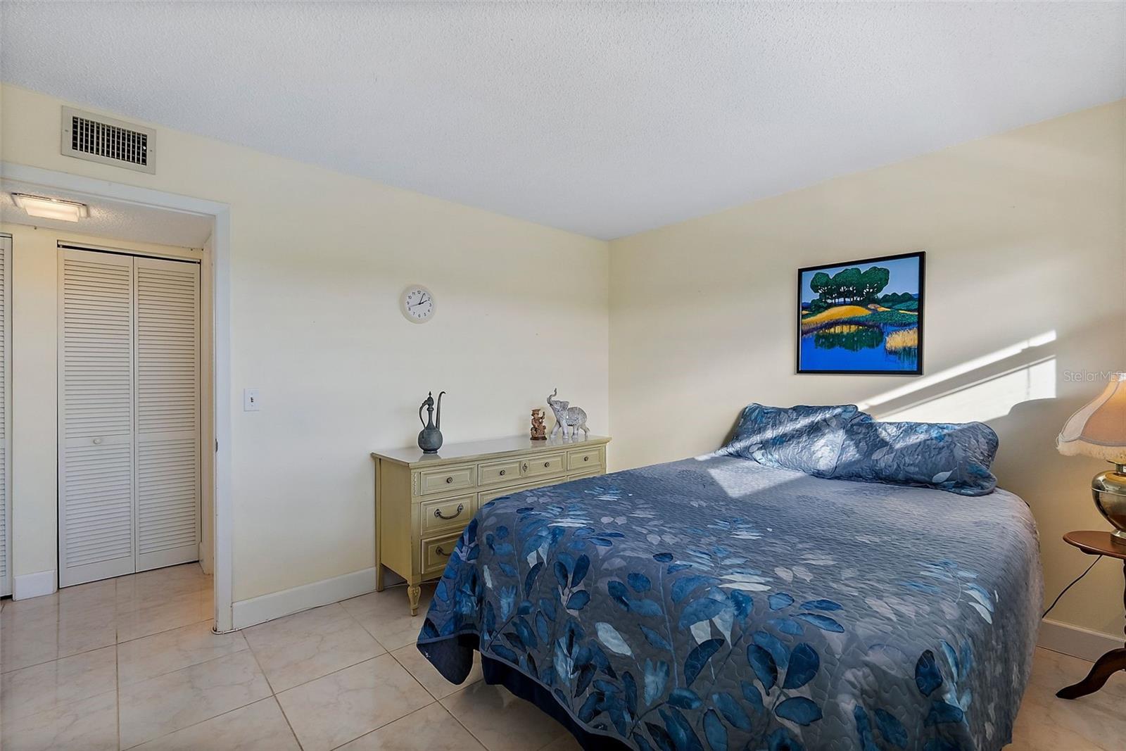 7401 BAY ISLAND DRIVE S Unit: 335