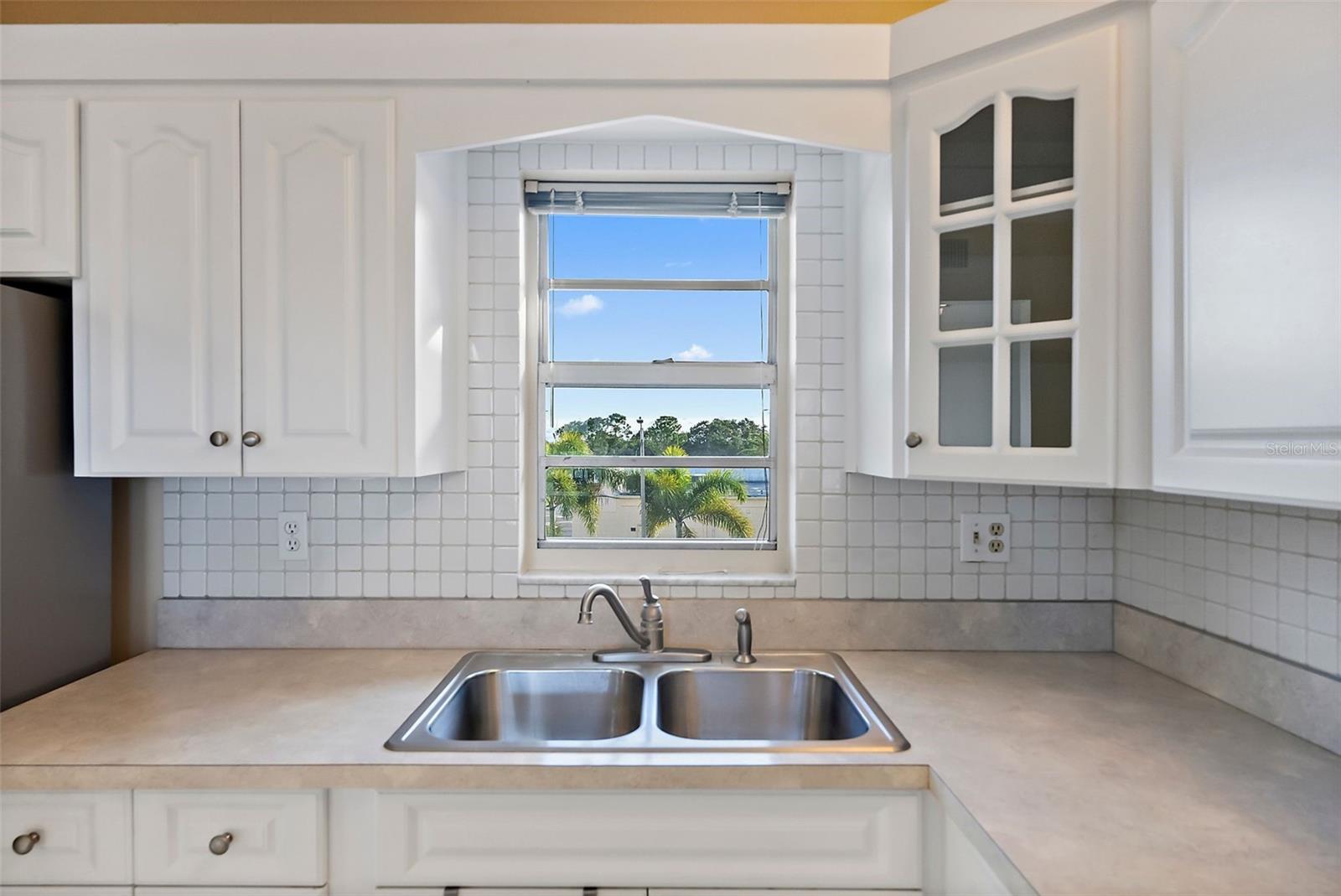 7401 BAY ISLAND DRIVE S Unit: 335