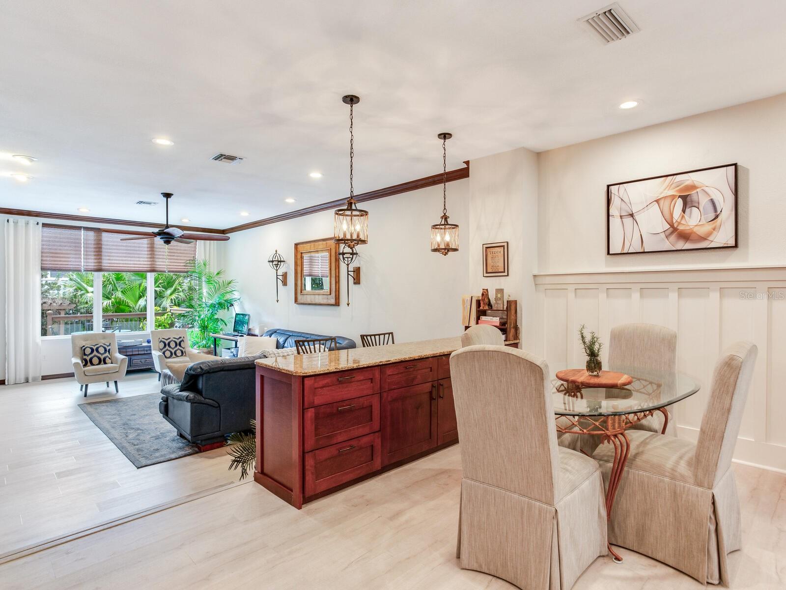 487 PINELLAS BAYWAY S Unit: 202
