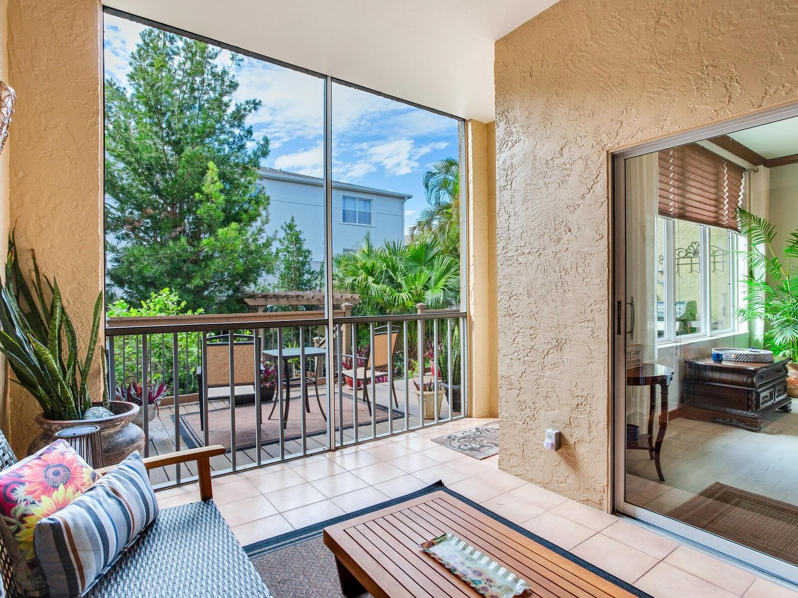 487 PINELLAS BAYWAY S Unit: 202