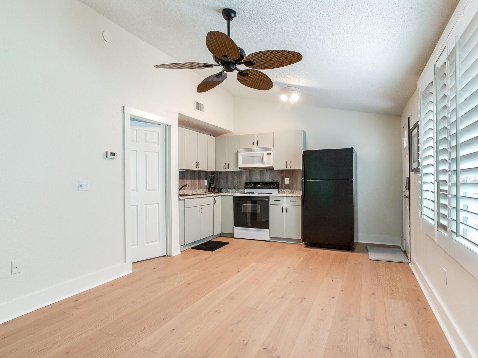 487 PINELLAS BAYWAY S Unit: 202