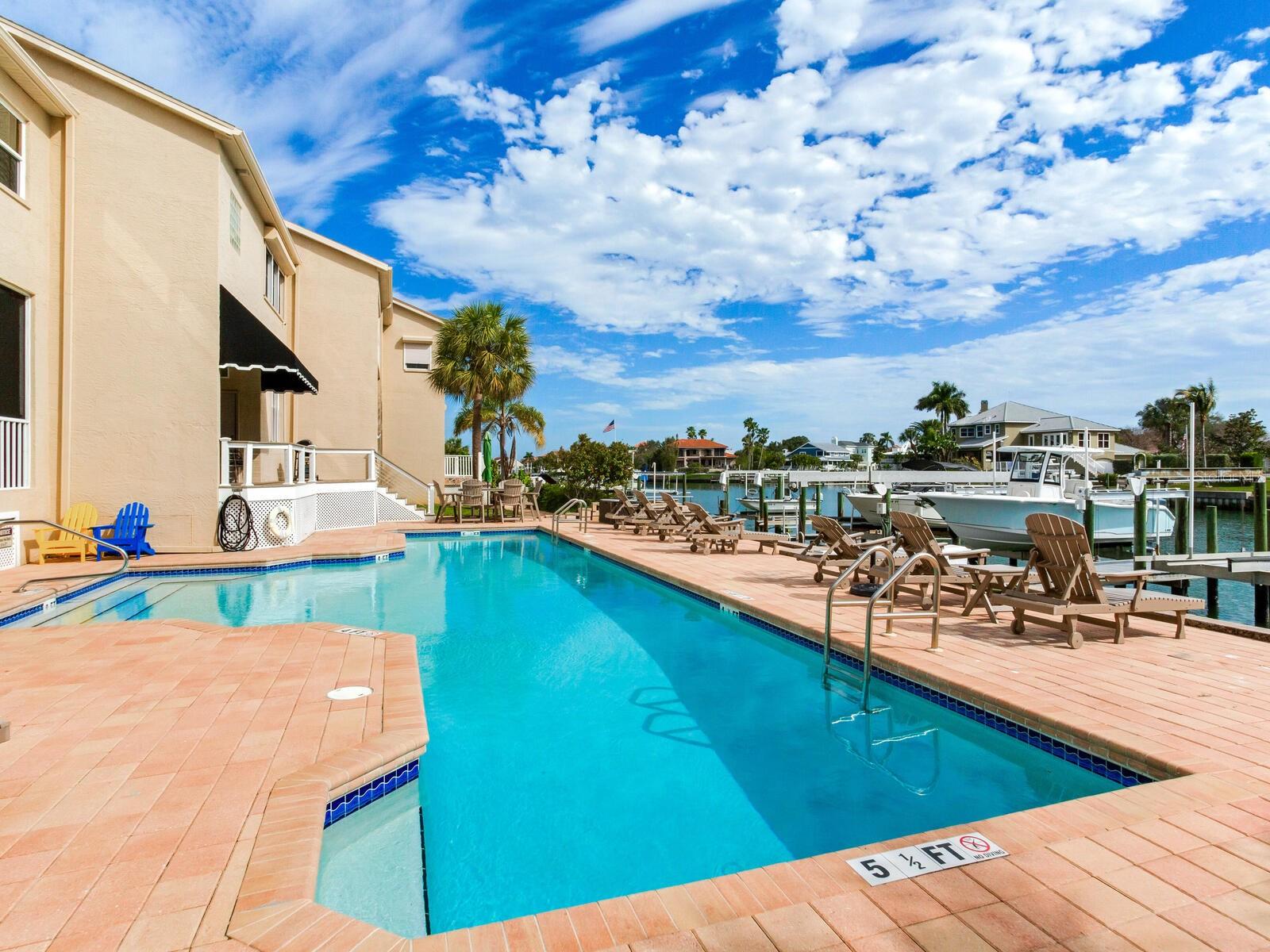 487 PINELLAS BAYWAY S Unit: 202