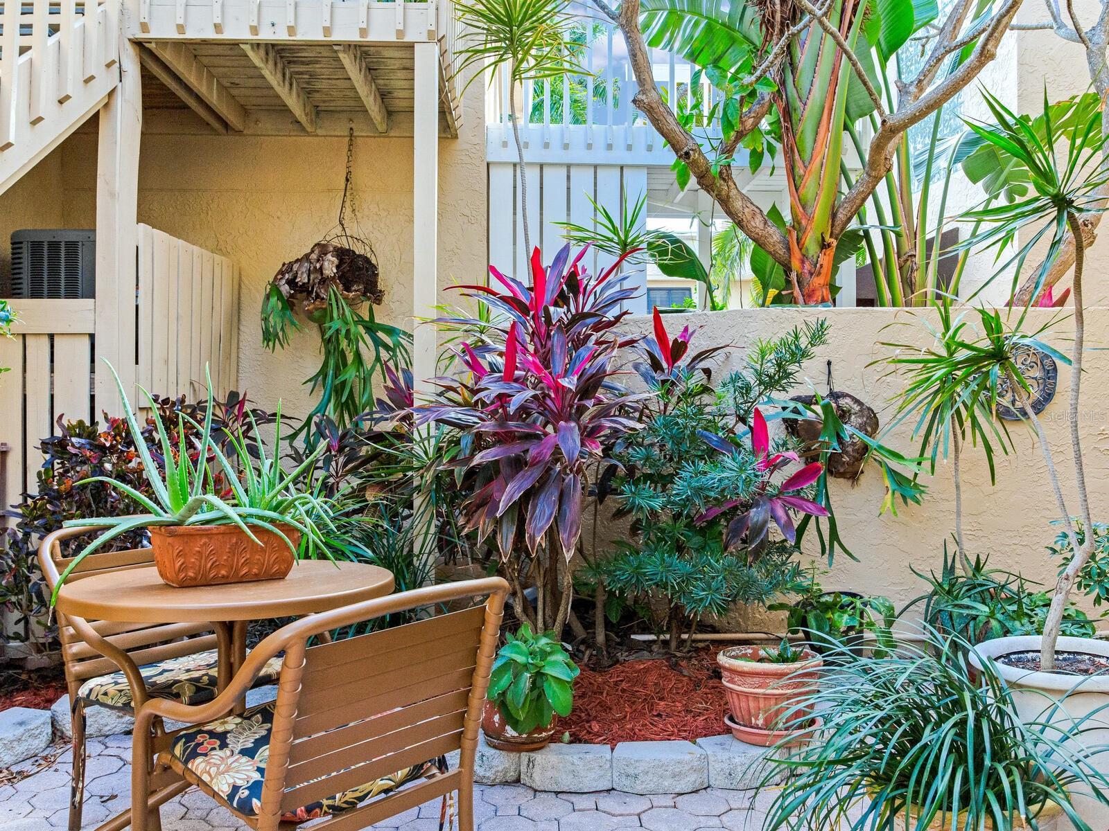 487 PINELLAS BAYWAY S Unit: 202