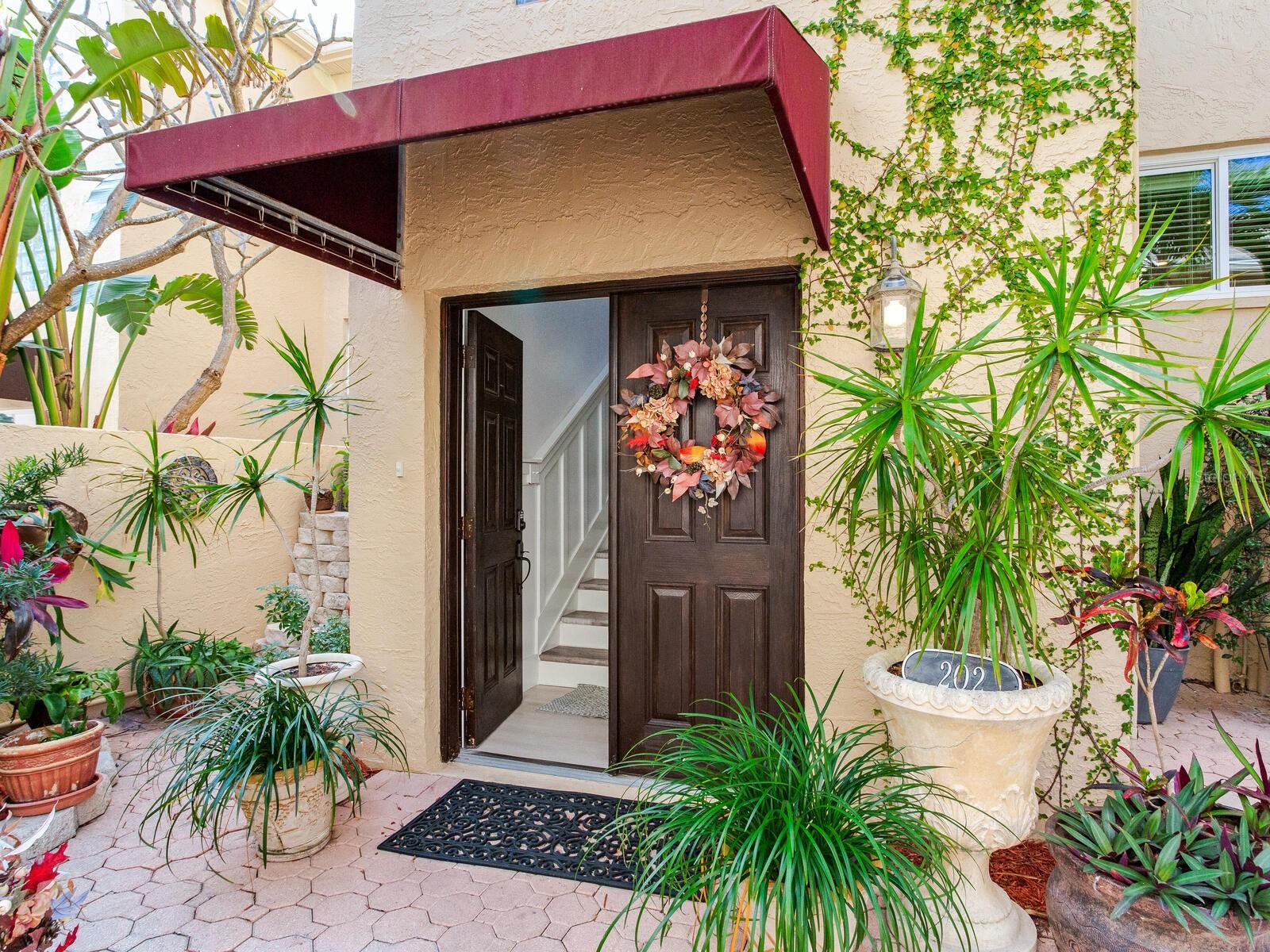 487 PINELLAS BAYWAY S Unit: 202
