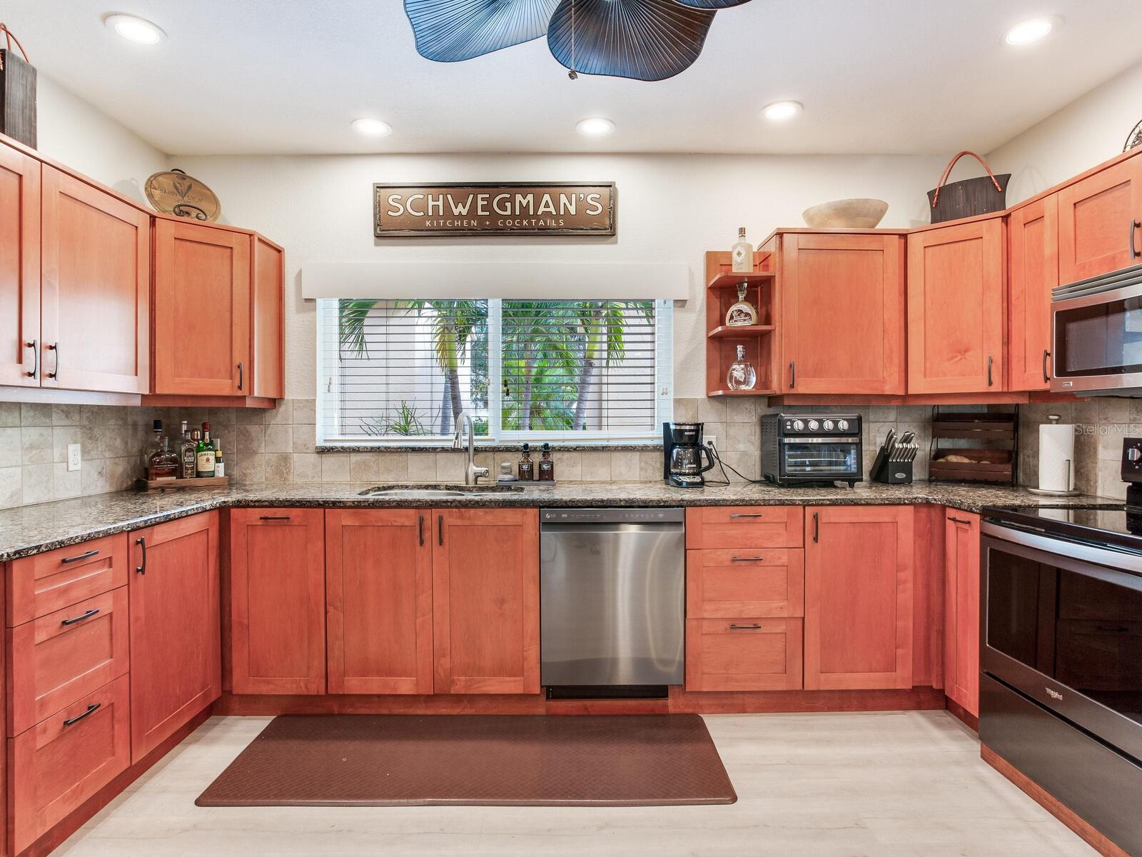 487 PINELLAS BAYWAY S Unit: 202