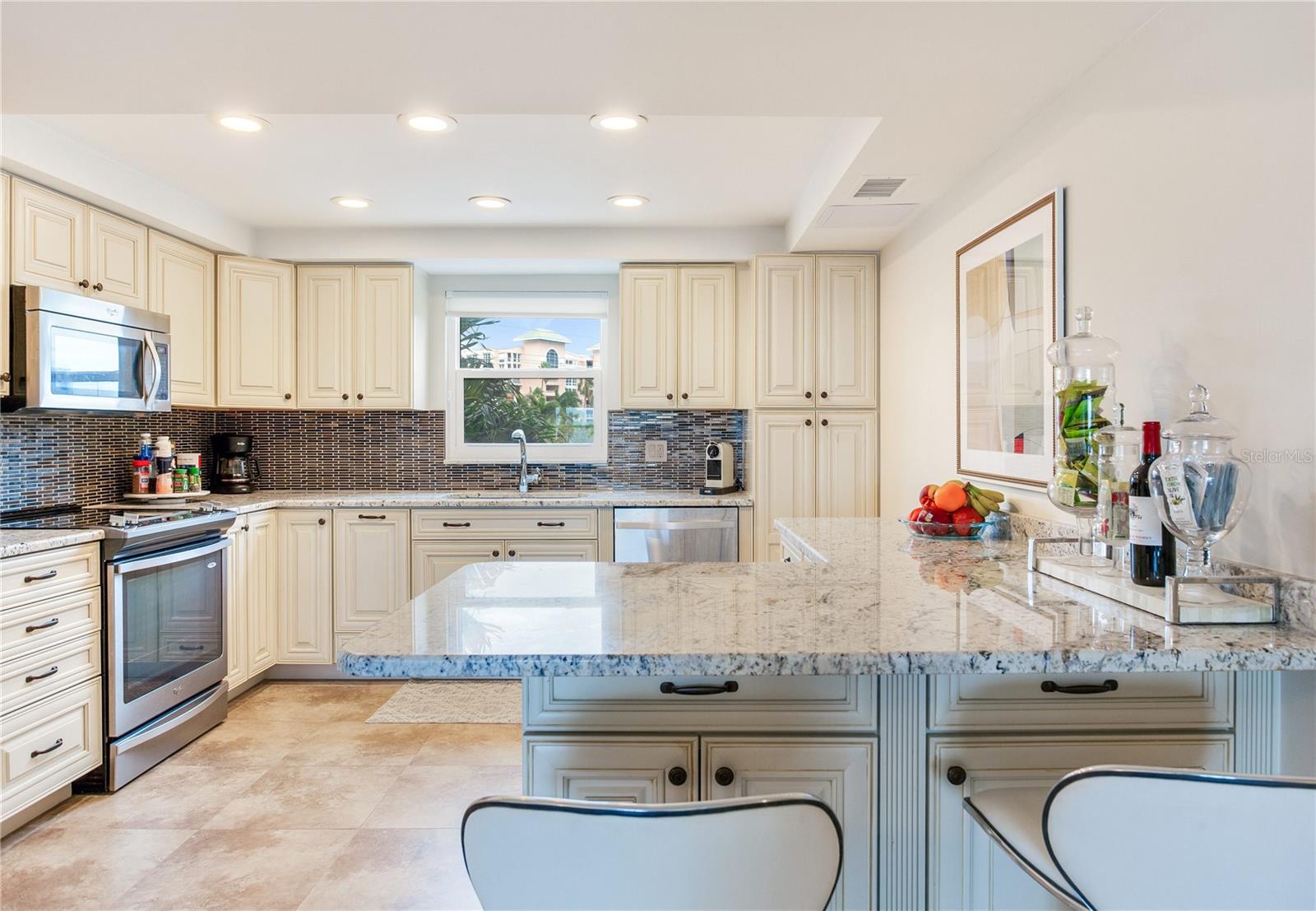 5108 BRITTANY DRIVE S Unit: 208