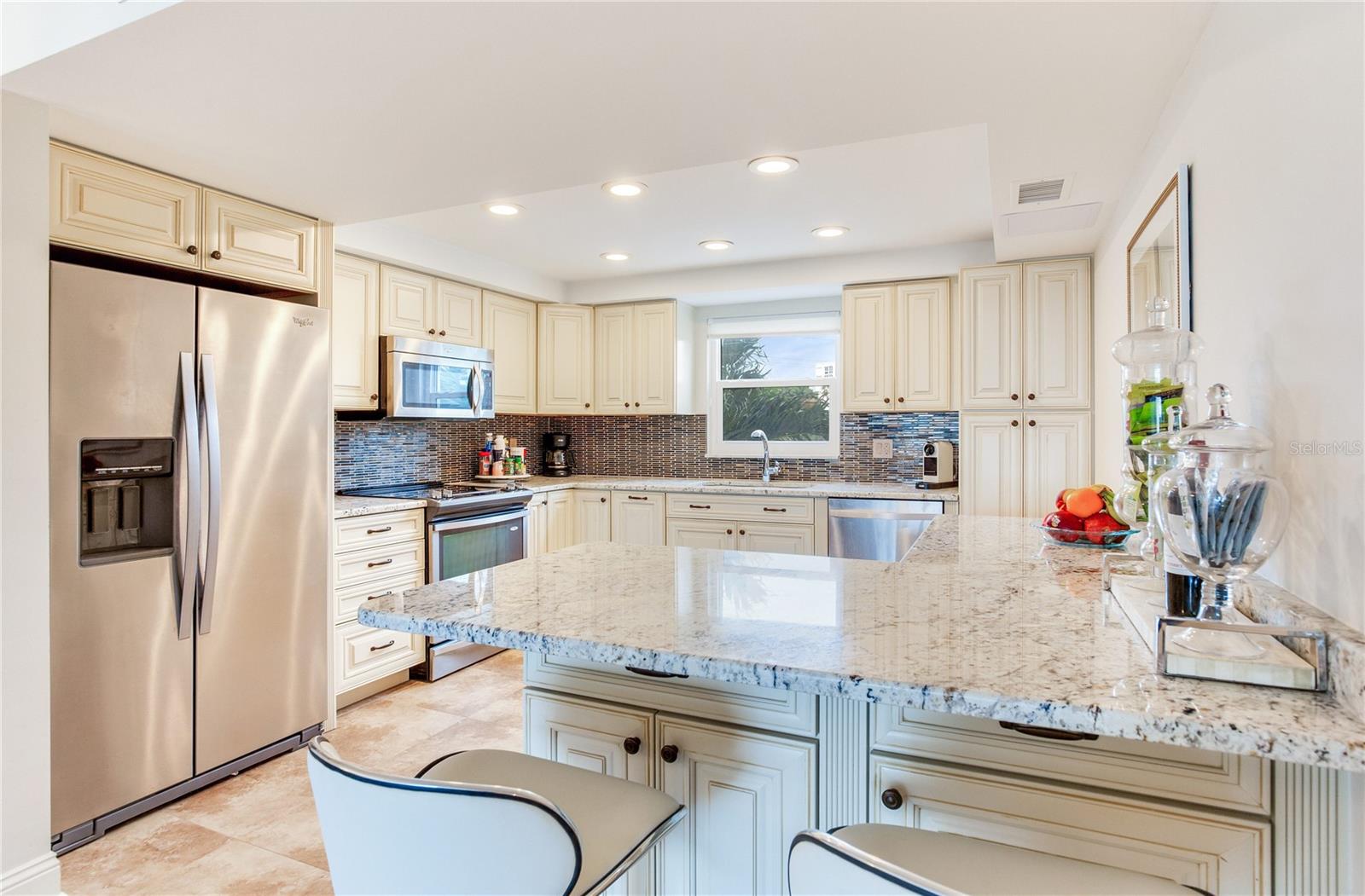 5108 BRITTANY DRIVE S Unit: 208