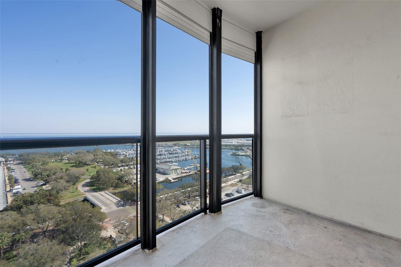 1 BEACH DR SE #1604