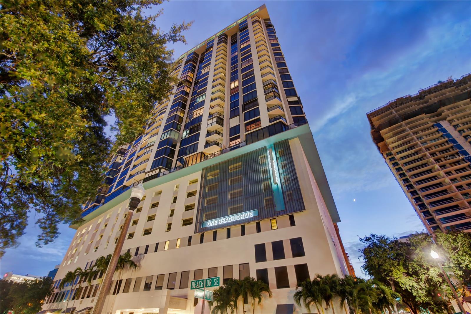 1 BEACH DR SE #1604