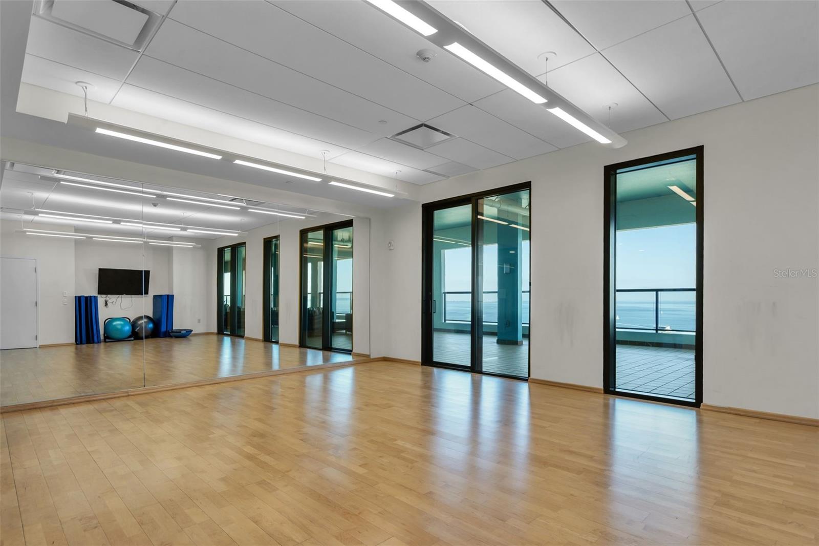 1 BEACH DR SE #1604