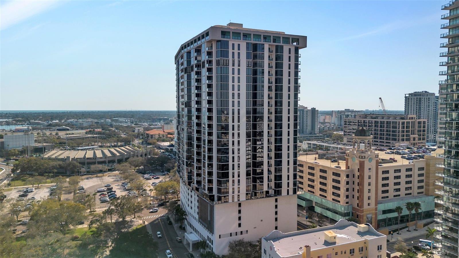 1 BEACH DR SE #1604