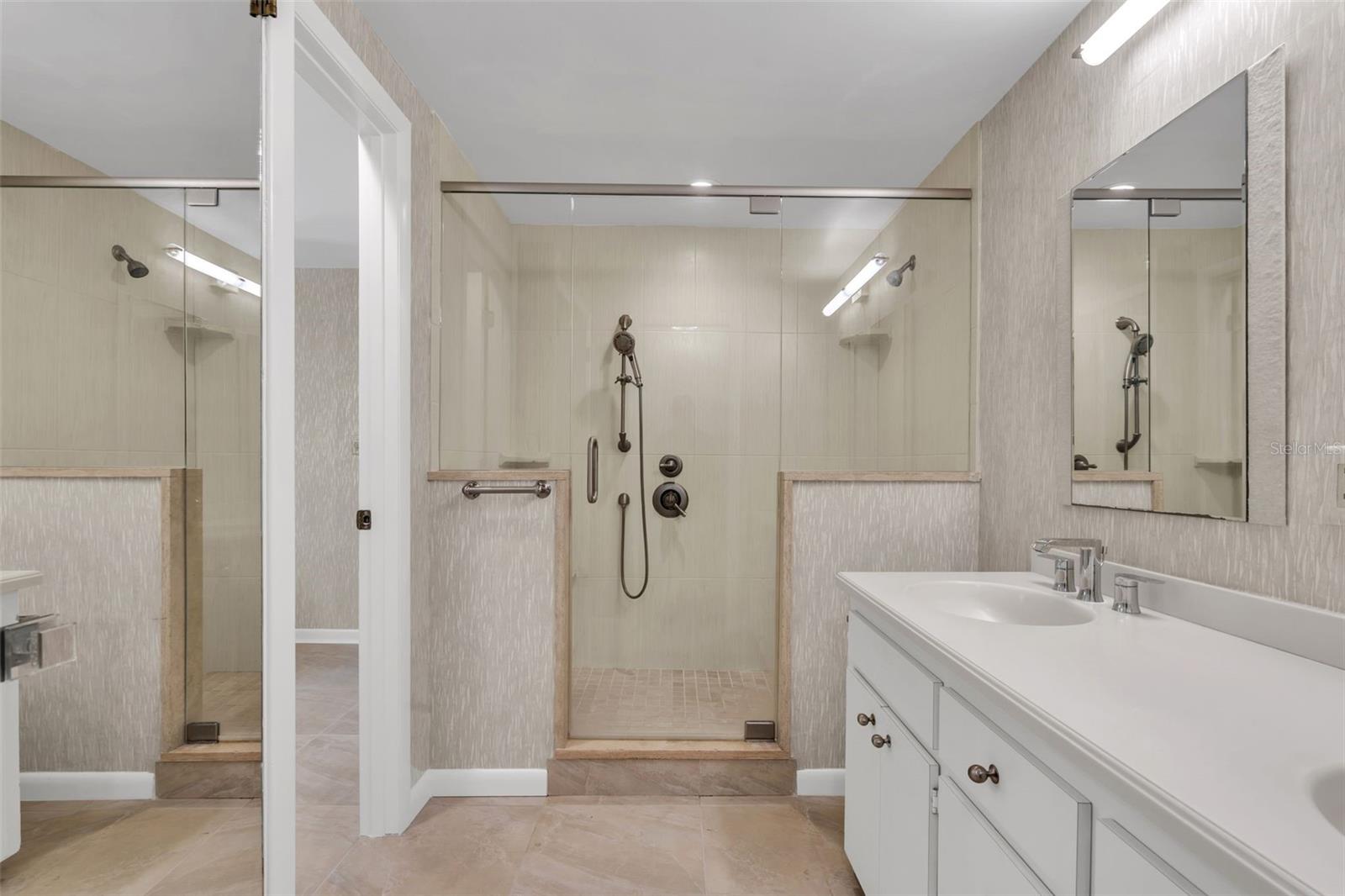 1 BEACH DR SE #1604