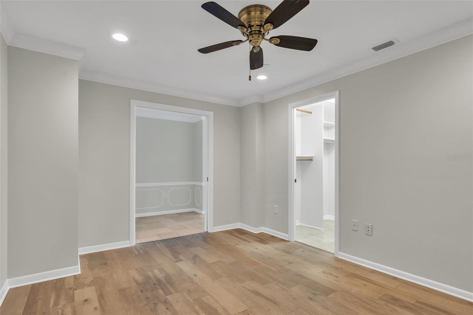 1 BEACH DR SE #1604