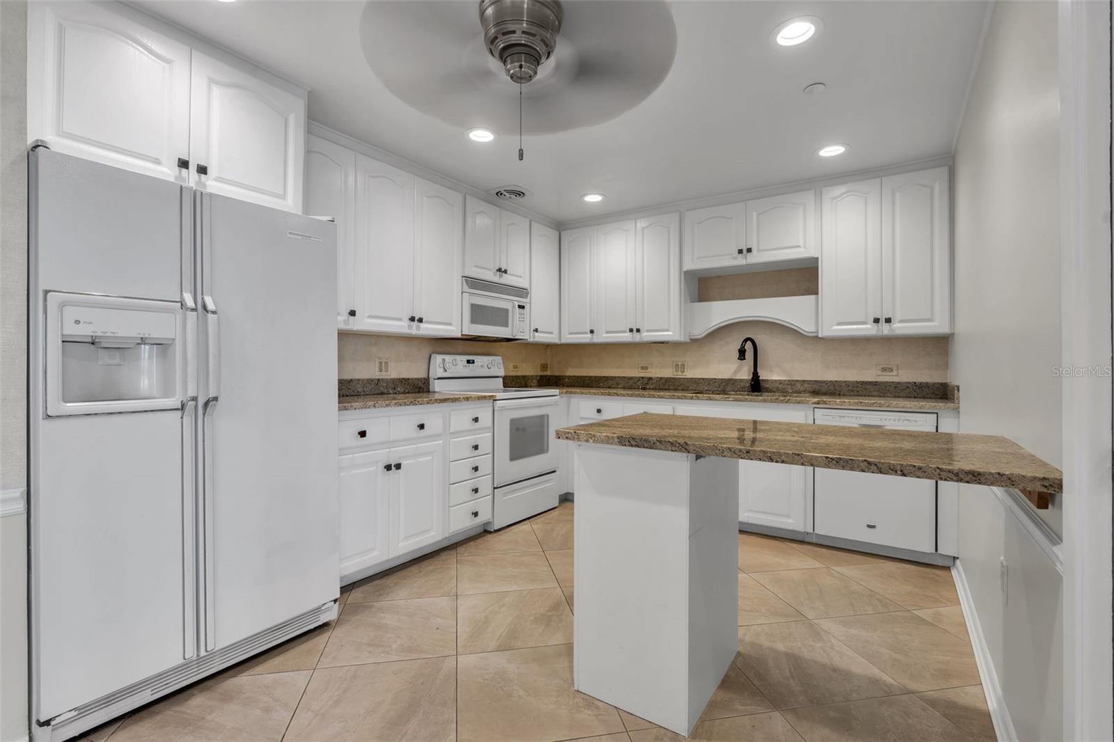 1 BEACH DR SE #1604