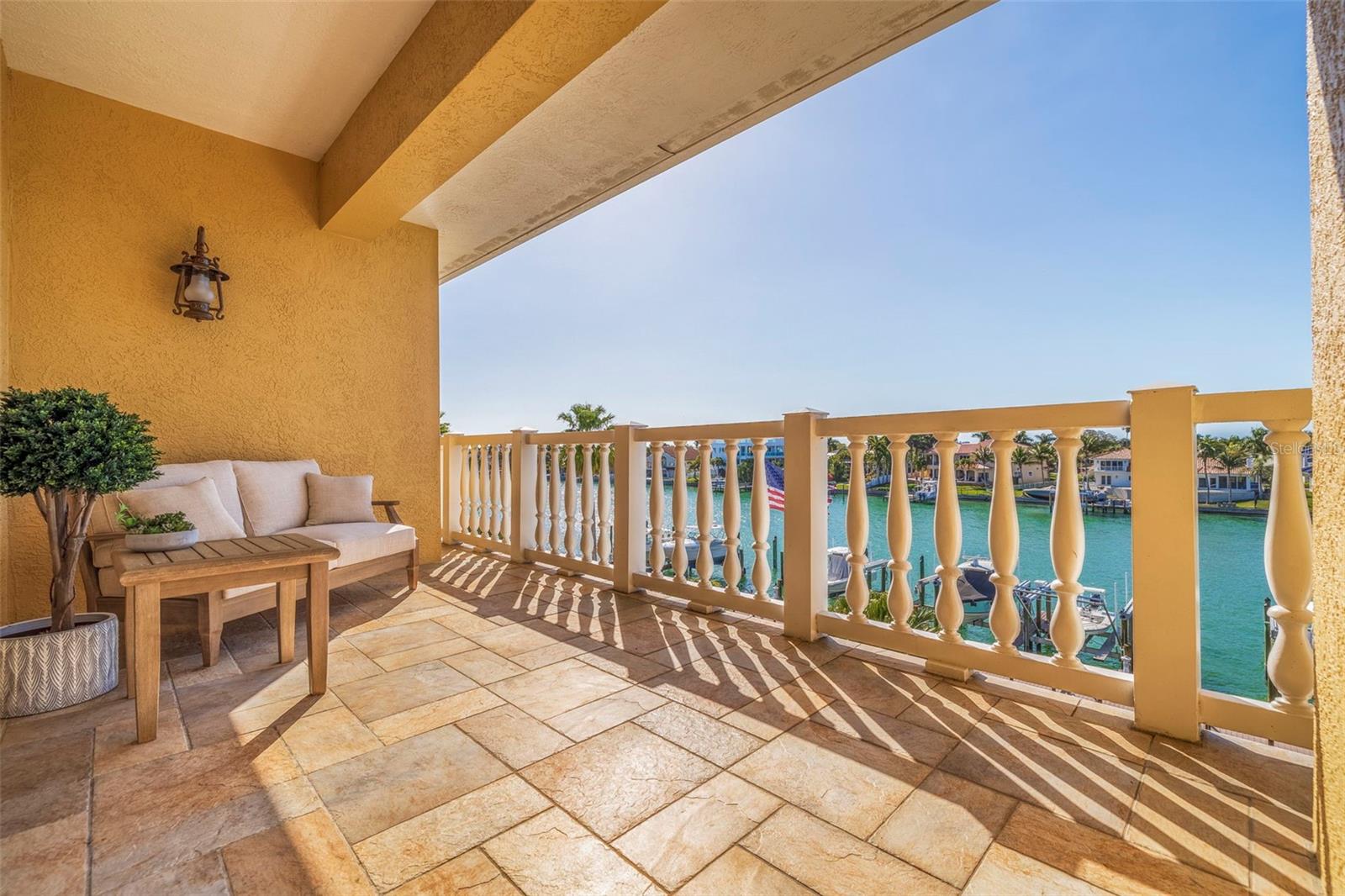544 PINELLAS BAYWAY S #P4