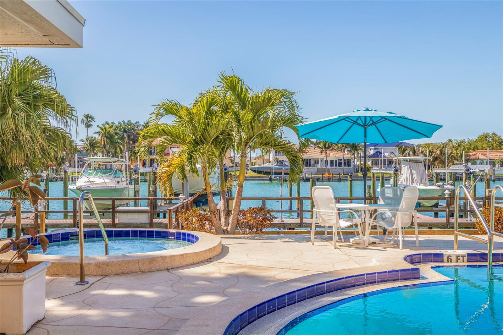 544 PINELLAS BAYWAY S #P4