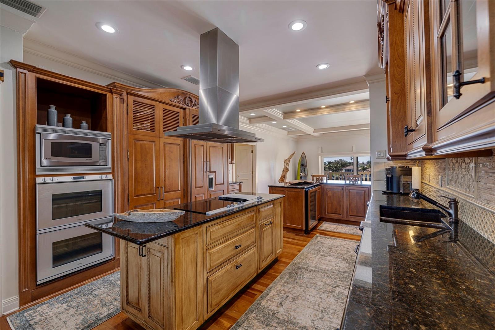 544 PINELLAS BAYWAY S #P4