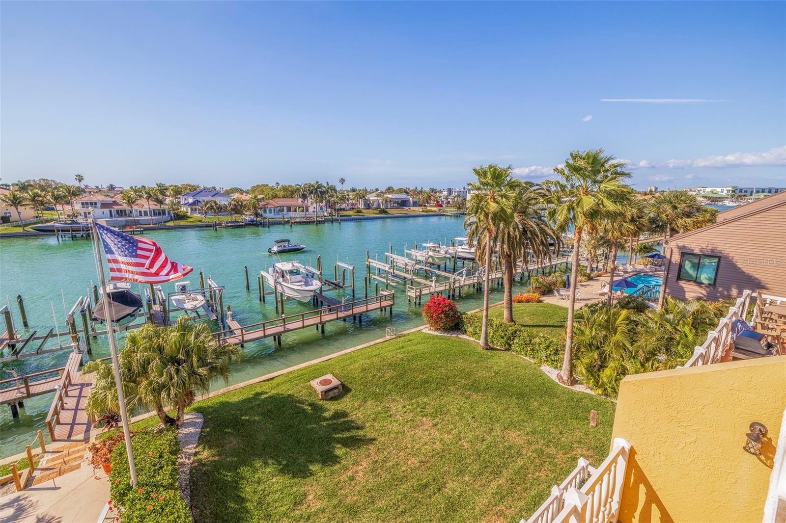 544 PINELLAS BAYWAY S #P4