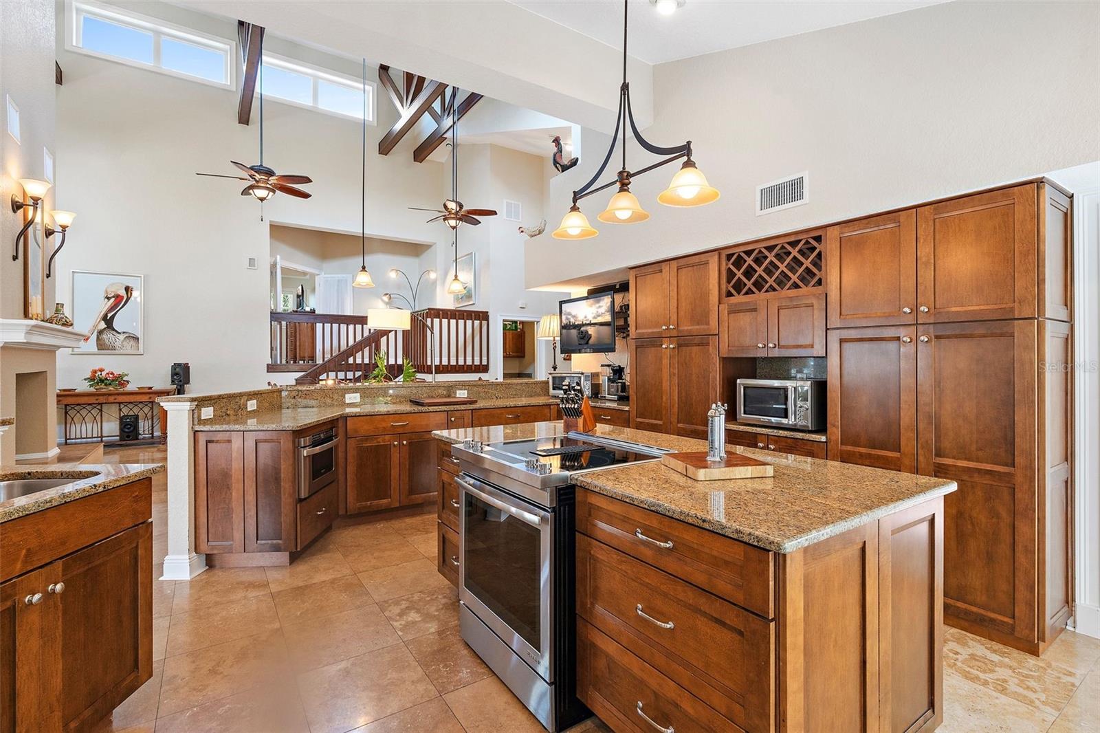 714 6TH STREET W