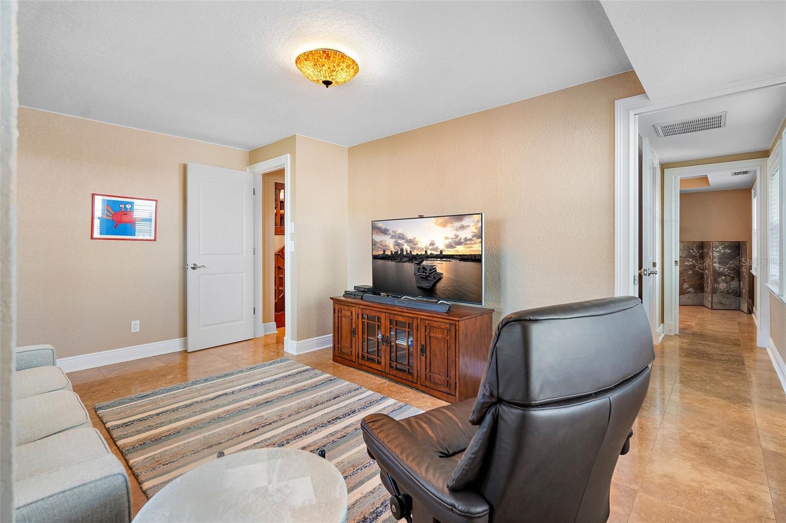 714 6TH STREET W