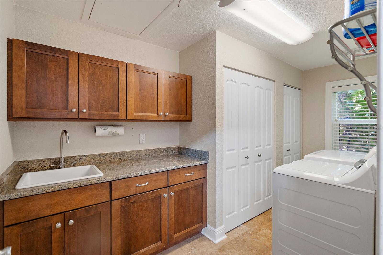 714 6TH STREET W