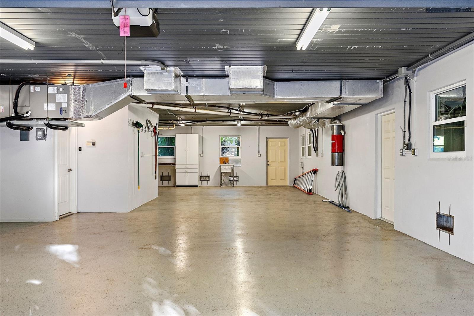 714 6TH STREET W