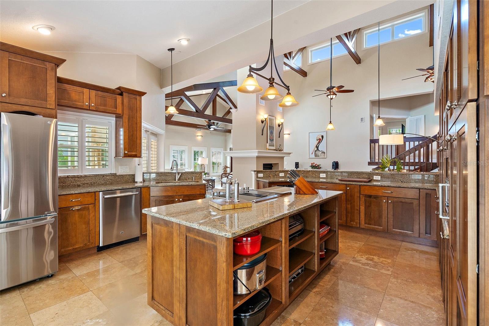 714 6TH STREET W