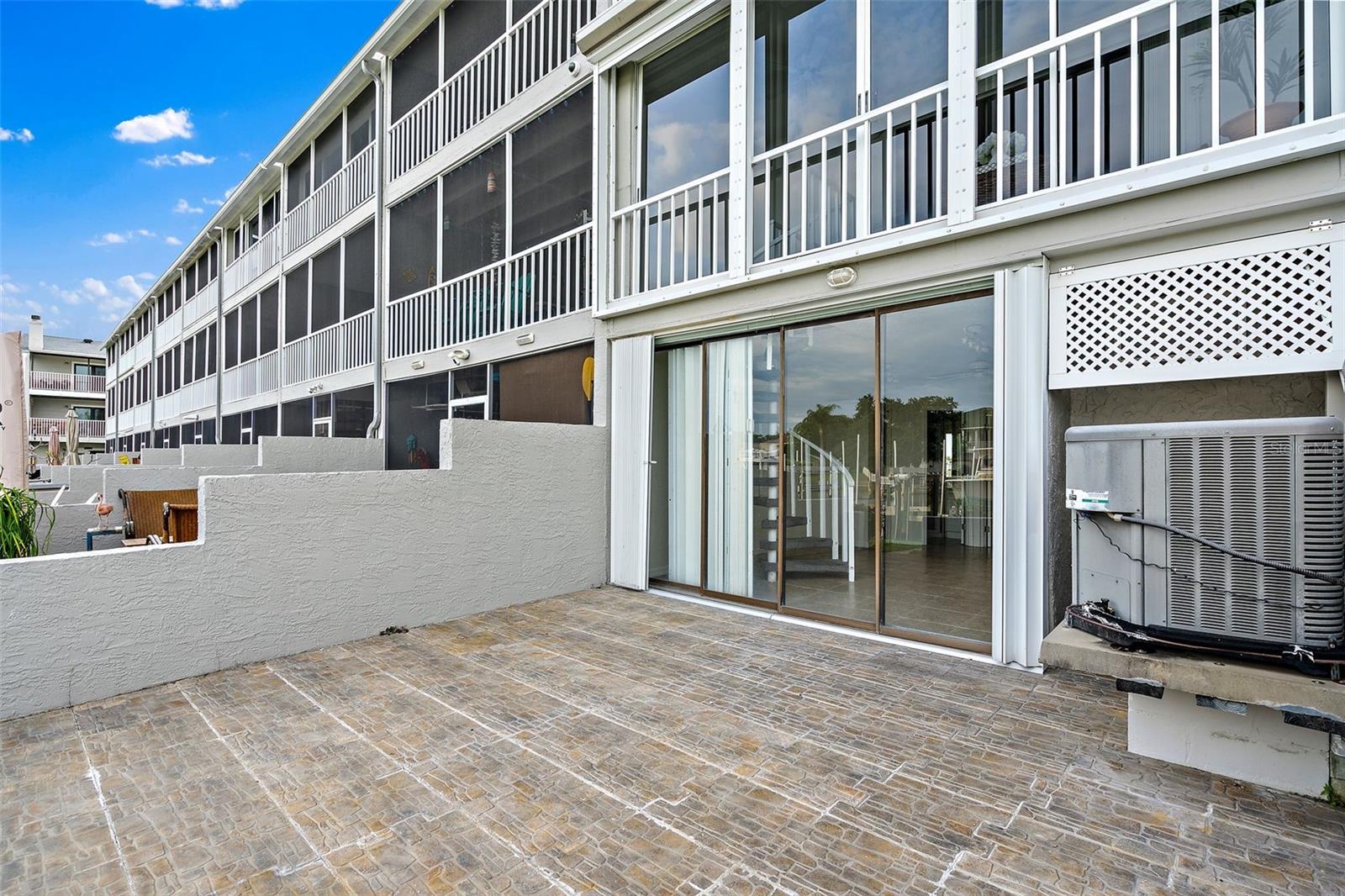 737 PINELLAS BAYWAY S #103