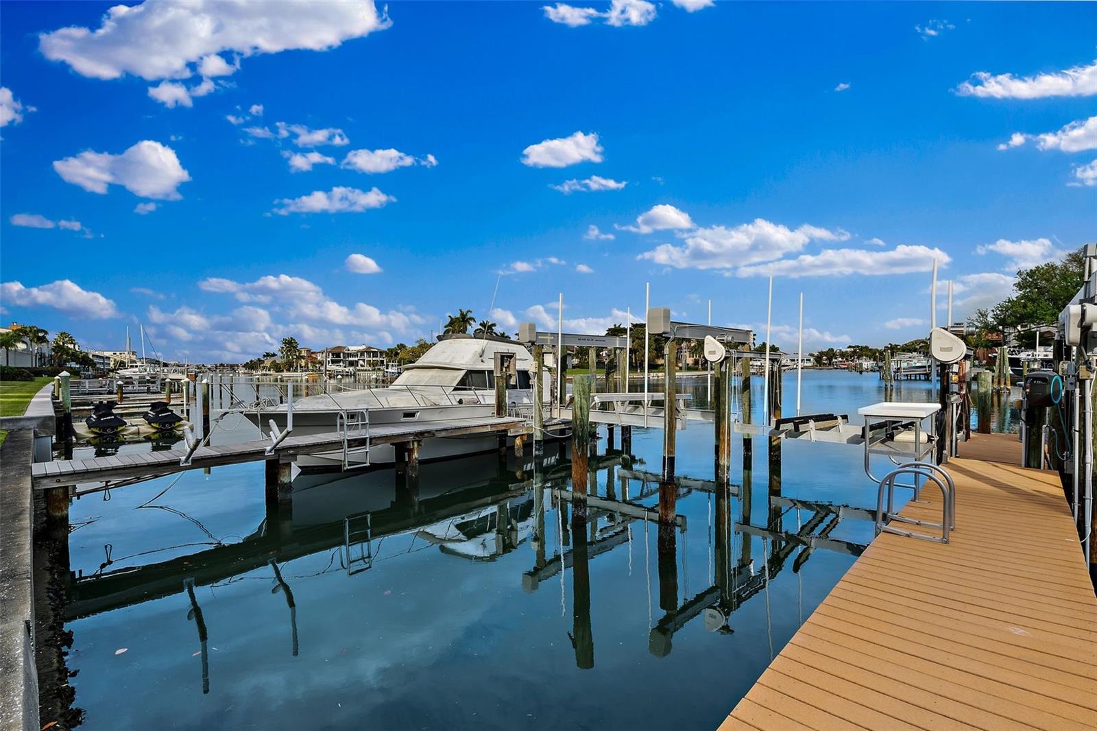 737 PINELLAS BAYWAY S #103