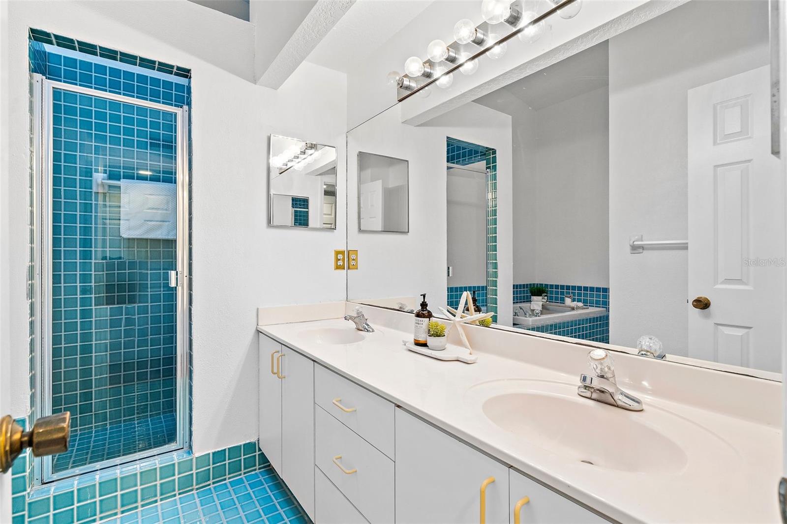 737 PINELLAS BAYWAY S #103