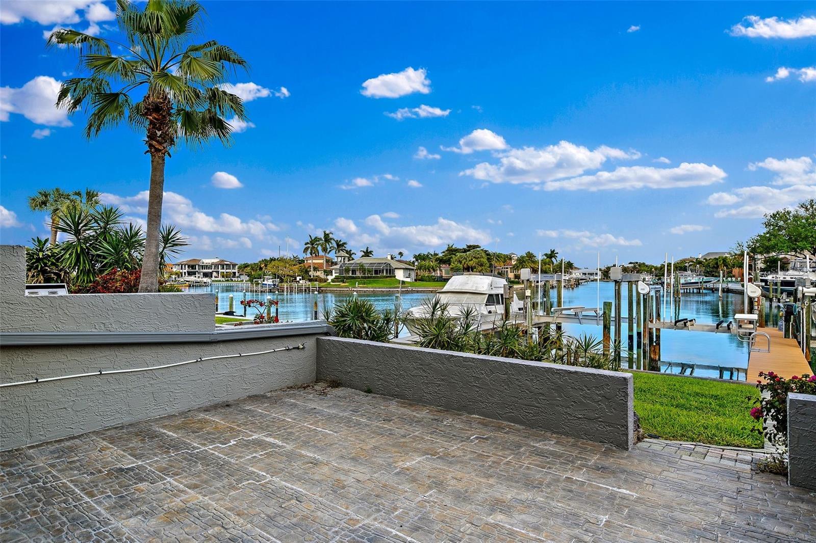 737 PINELLAS BAYWAY S #103
