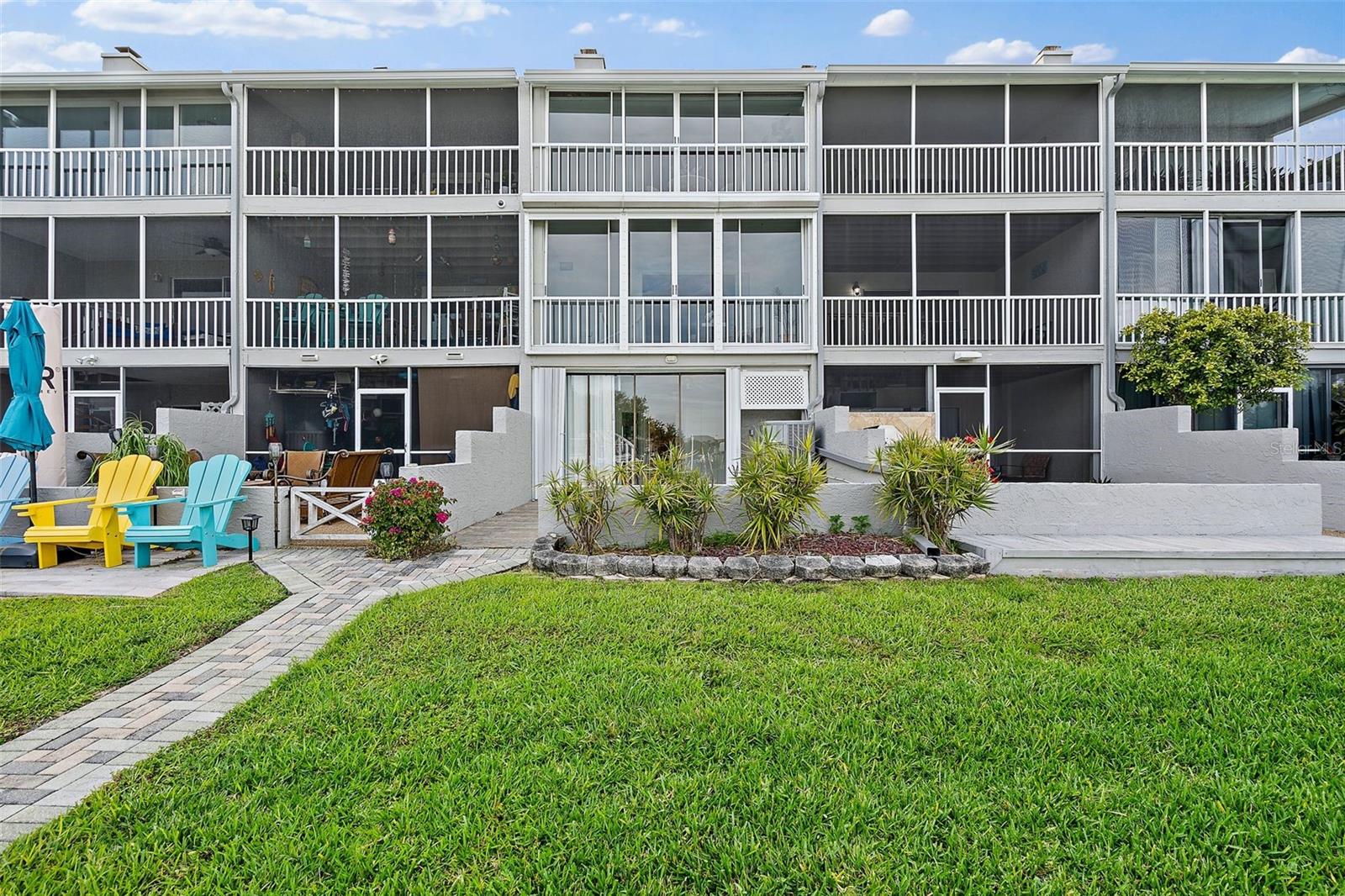 737 PINELLAS BAYWAY S #103