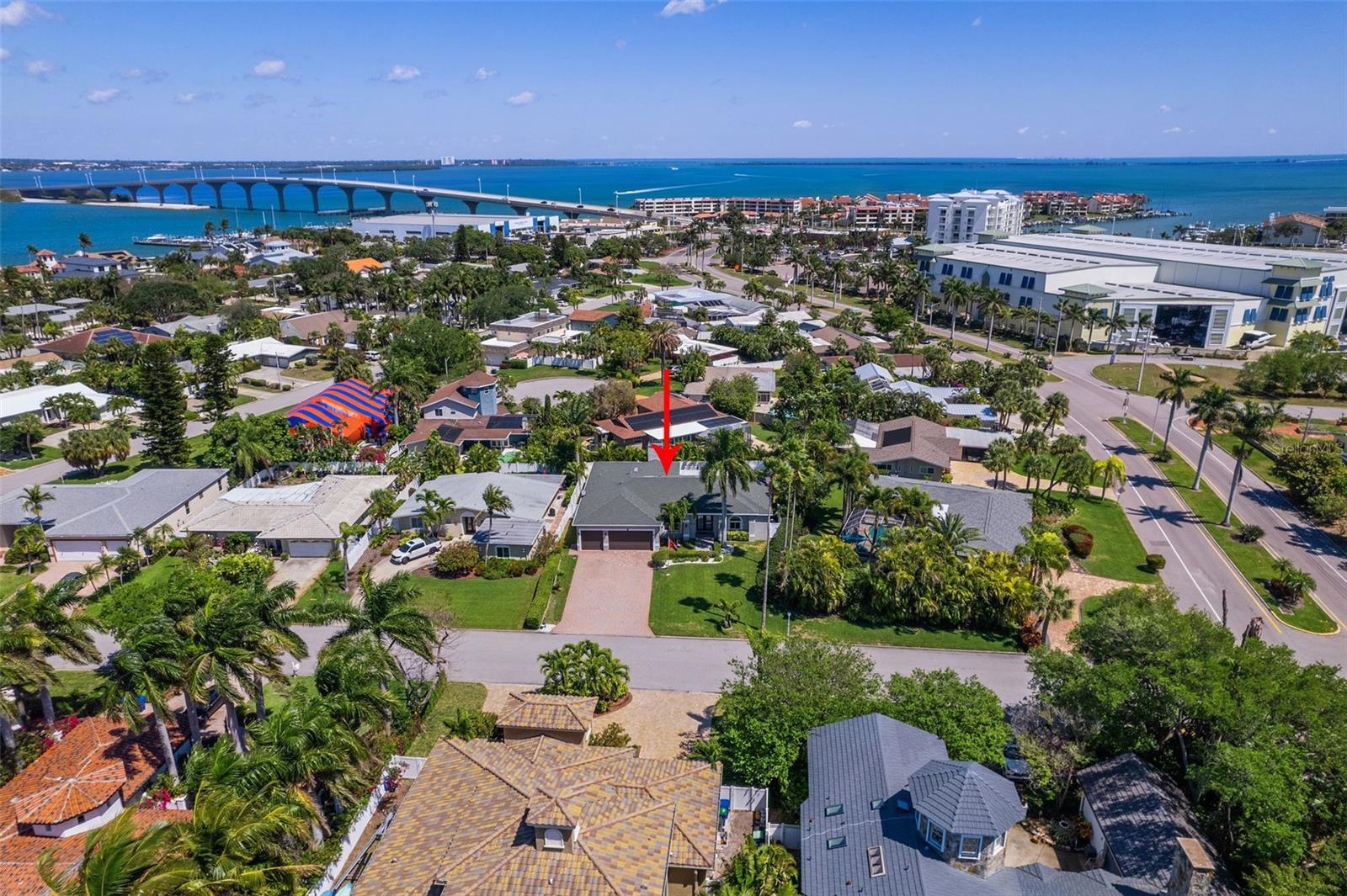 373 4TH AVE N