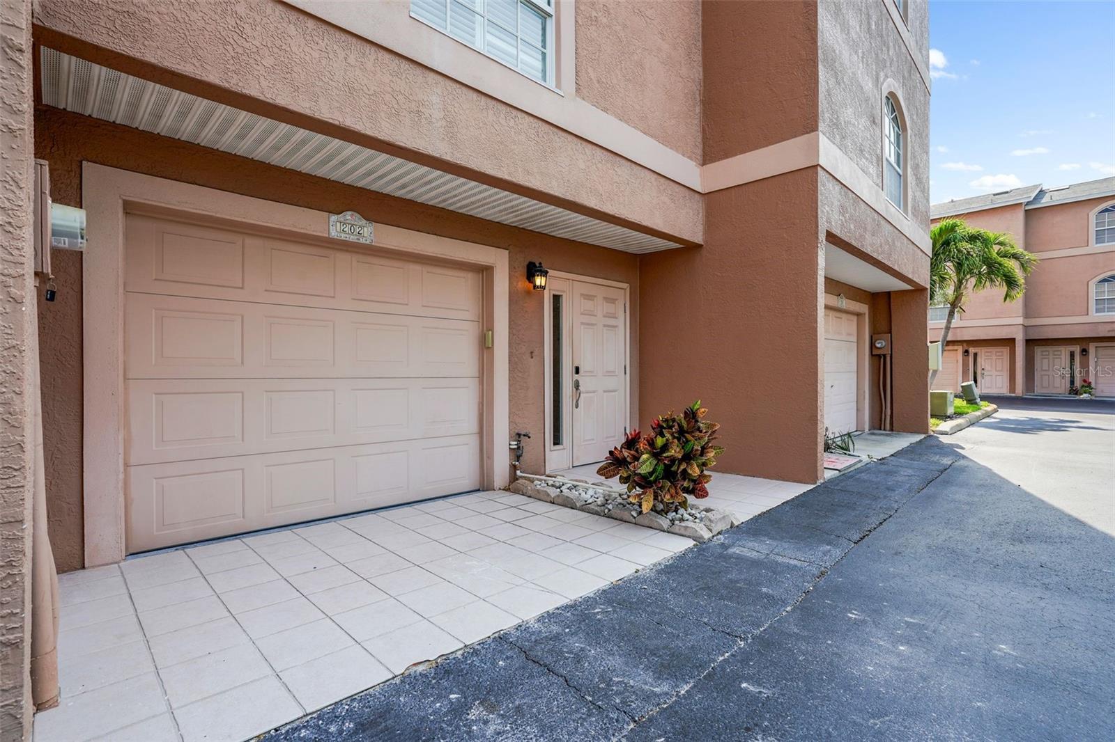 637 PINELLAS BAYWAY S #202