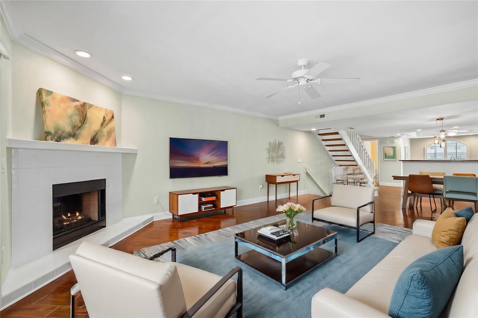637 PINELLAS BAYWAY S #202