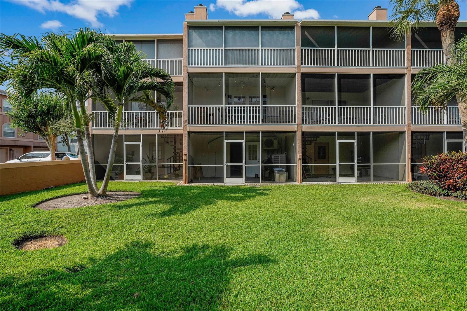 637 PINELLAS BAYWAY S #202