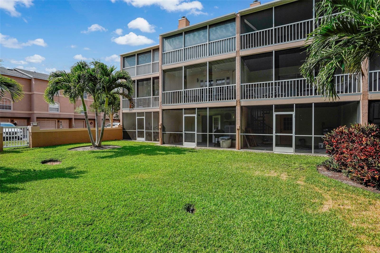 637 PINELLAS BAYWAY S #202