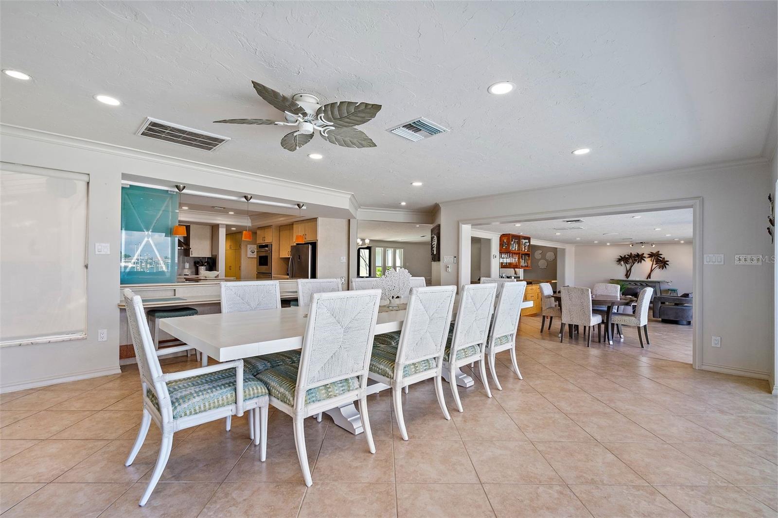 2121 E VINA DEL MAR BLVD