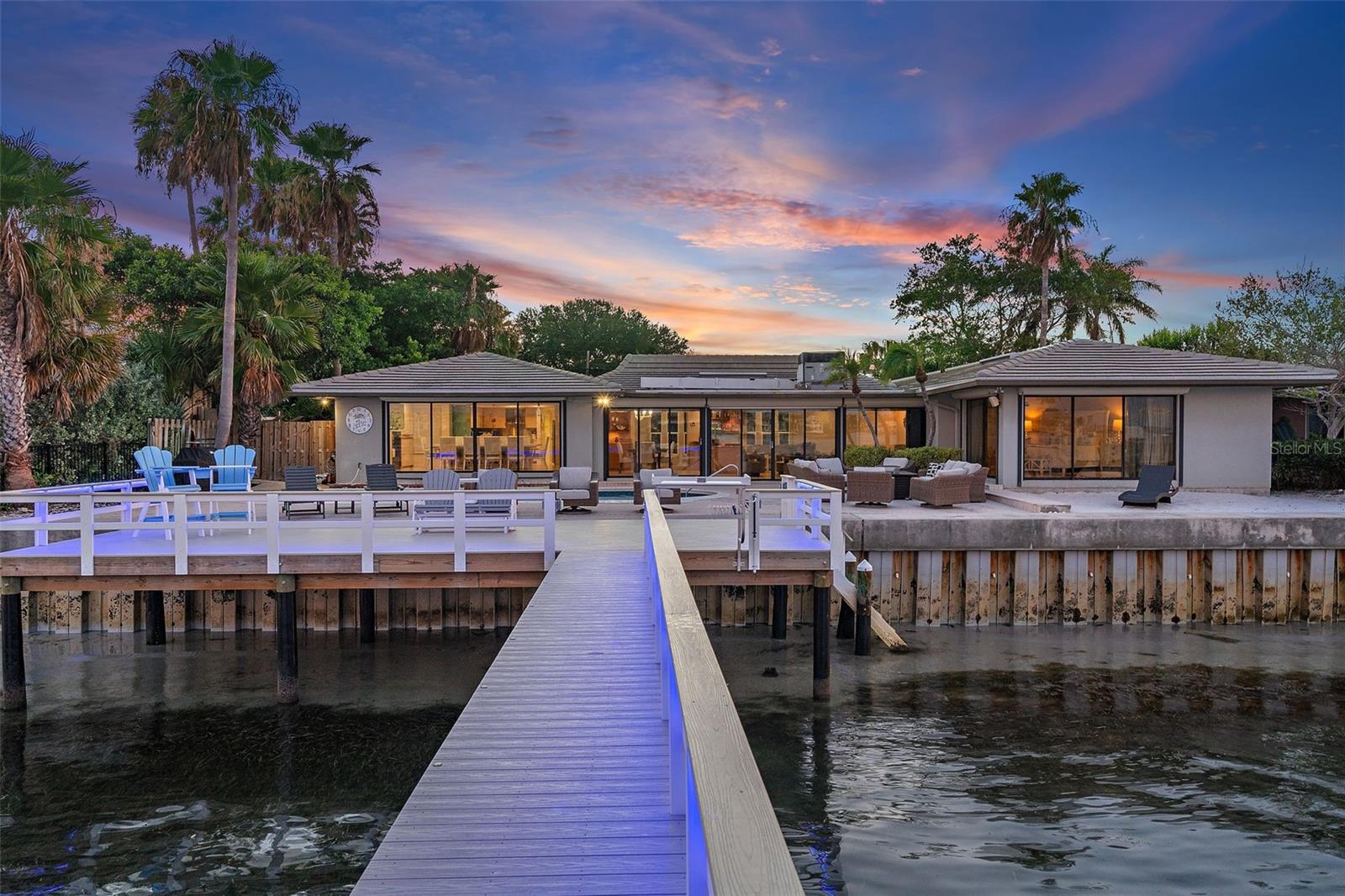 2121 E VINA DEL MAR BLVD