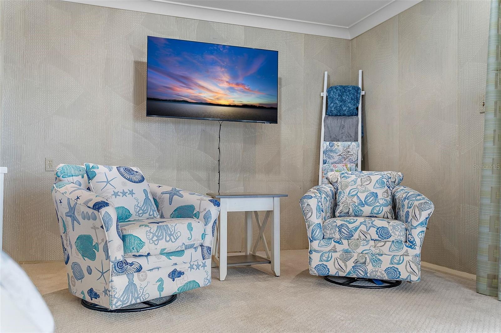 2121 E VINA DEL MAR BLVD