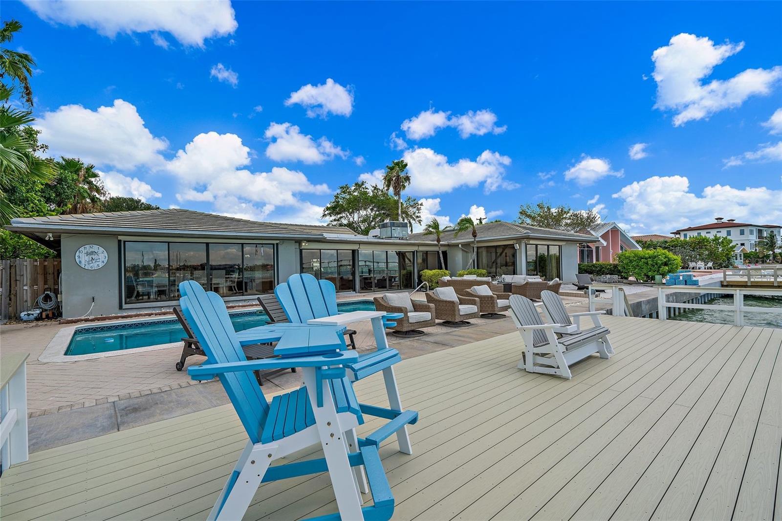 2121 E VINA DEL MAR BLVD