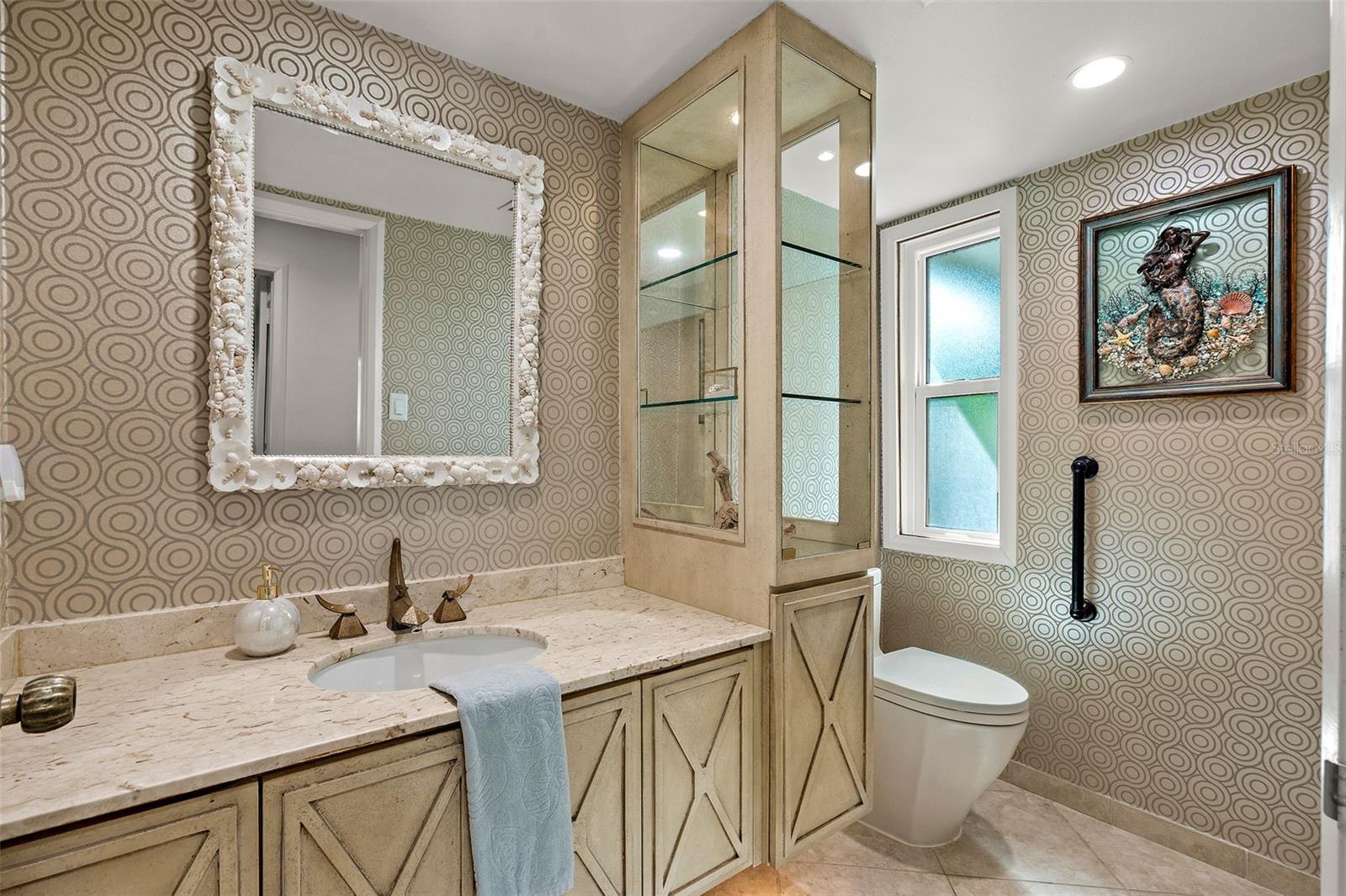 2121 E VINA DEL MAR BLVD